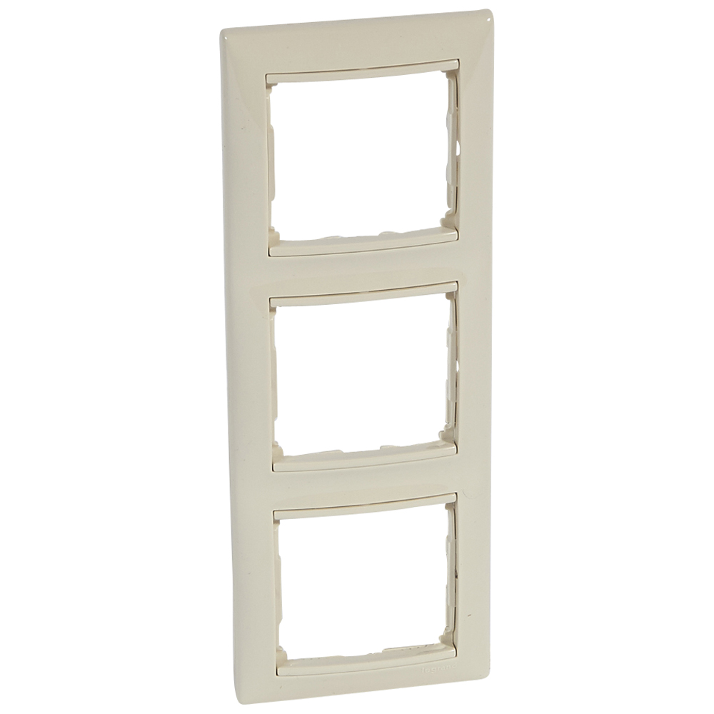 Legrand Valena Classic Слоновая кость Рамка 3-ая вертикальная