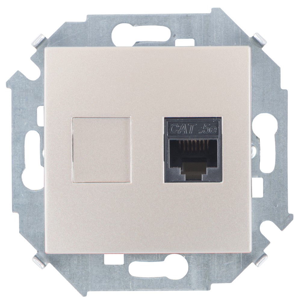 Simon 15 Шампань Розетка компьютерная RJ45 кат.5e (AMP)