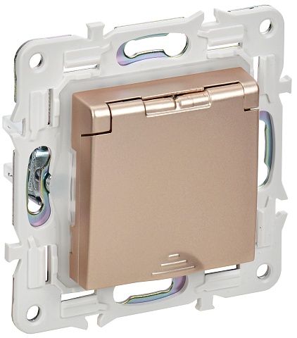 IEK SKANDY Песочный Розетка с/з с защитными шторками и крышкой 16А IP44 SK-R11Sa