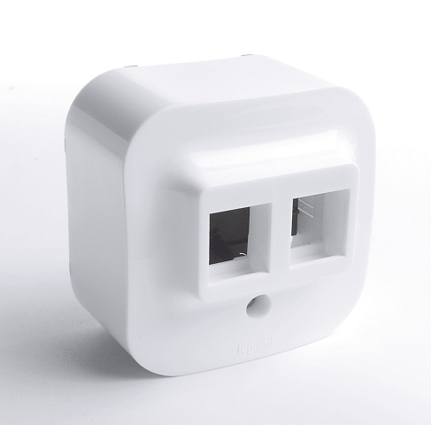 Legrand Quteo Белый Адаптер для 1 или 2 роз. RJ45 Keystone