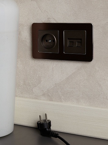 IEK BRITE BASE Темн.бронза Розетка комп. 2-ая RJ45 кат.6 РК11-2-БрТБ