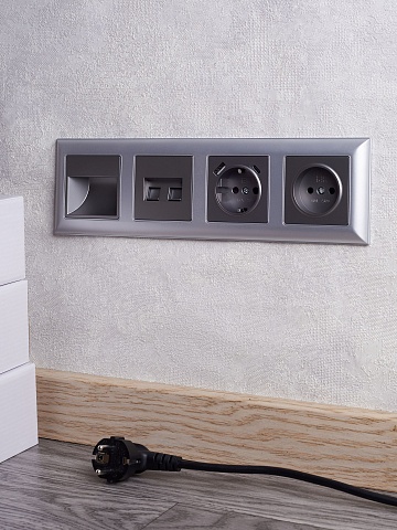IEK BRITE DECOR Алюминий 3D-форма Рамка 4-м РУ-4-Бр