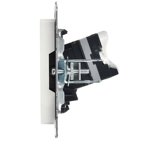 IEK BRITE Розетка компьютерная RJ45 кат.5E РК10-БрБ белый