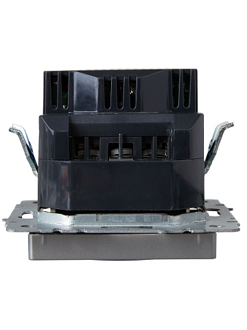IEK BRITE Роз. с з/к/ш 16А с USB A+A 2,1А РЮш10-1-БрА алюм.