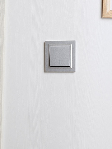 IEK BRITE Рамка 1-местная IP44 РУ-1-БрА-44 алюминий