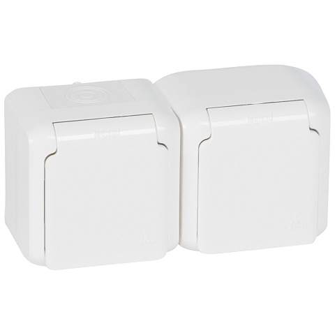 Legrand Quteo Белый Розетка 2-я с/з с шт IP44