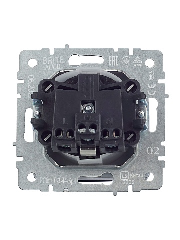 IEK BRITE Розетка 1-местная с заземлением с защитными шторками и крышкой 16А IP44 РСбш10-3-44-БрЧ черный