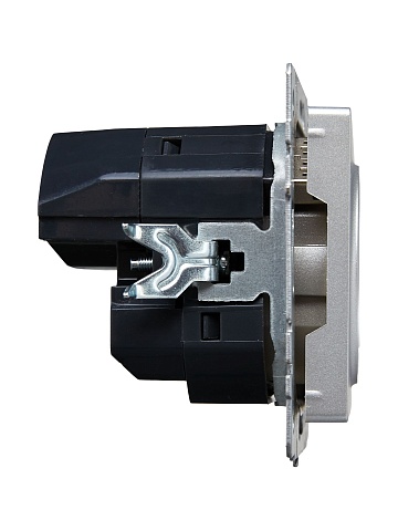 IEK BRITE Роз. с з/к/ш 16А с USB A+A 2,1А РЮш10-1-БрА алюм.