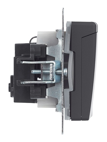 IEK BRITE Розетка 1-местная с заземлением с защитными шторками и крышкой 16А IP44 РСбш10-3-44-БрГ графит