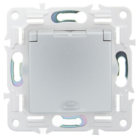IEK SKANDY Серебряный Розетка с/з с защитными шторками и крышкой 16А IP44 SK-R11S