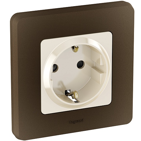 Legrand INSPIRIA Слоновая кость Розетка 2К+З со шторками - немецкий стандарт - 16 А - 250 В
