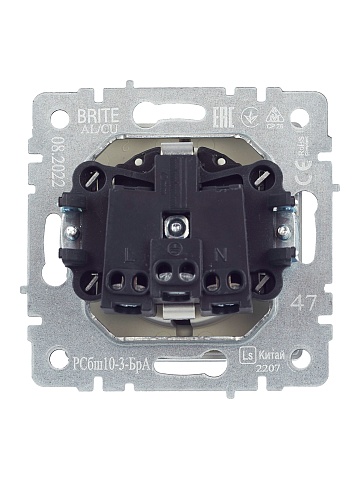 IEK BRITE Розетка 1-местная с заземлением с защитными шторками и крышкой 16А IP20 РСбш10-3-БрА алюминий