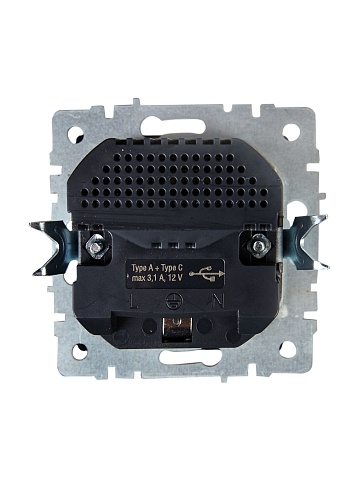 IEK BRITE Роз. с з/к/ш 16А с USB A+C 18Вт РЮш11-1-БрЖ жемч.