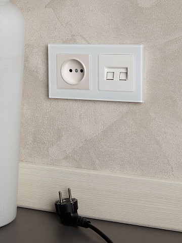 IEK BRITE DECOR Белый матовый стекло Рамка 2-м РУ-2-2-Бр
