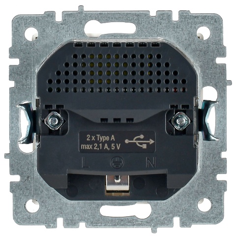 IEK BRITE Роз. с з/к/ш 16А с USB A+A 2,1А РЮш10-1-БрБ бел.