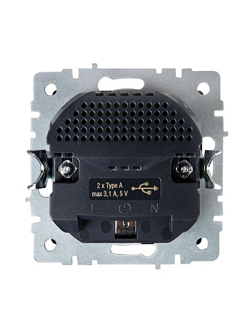 IEK BRITE Роз. с з/к/ш 16А с USB A+A 3,1А РЮш10-2-БрЧ черн.