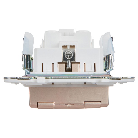 IEK SKANDY Песочный Розетка с/з с защитными шторками и крышкой 16А IP44 SK-R11Sa