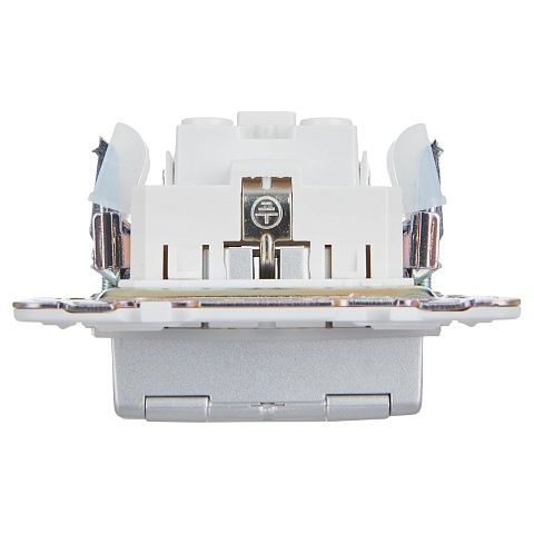 IEK SKANDY Серебряный Розетка с/з с защитными шторками и крышкой 16А IP44 SK-R11S
