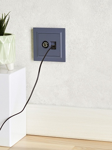 IEK BRITE Розетка двойная TV+RJ45 кат.5E РТВ/РК12-БрМ маренго