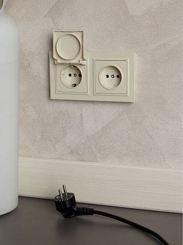 IEK BRITE Рамка 2-местная IP44 РУ-2-БрКр-44 бежевый