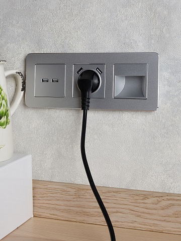 IEK BRITE Роз. USB A+A 3,1А РЮ10-1-БрА алюм.