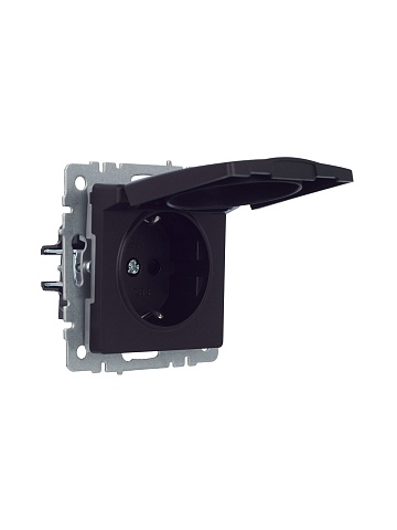 IEK BRITE Розетка 1-местная с заземлением с защитными шторками и крышкой 16А IP44 РСбш10-3-44-БрЧ черный