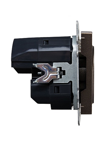 IEK BRITE Роз. с з/к/ш 16А с USB A+A 2,1А РЮш10-1-БрТБ бр.