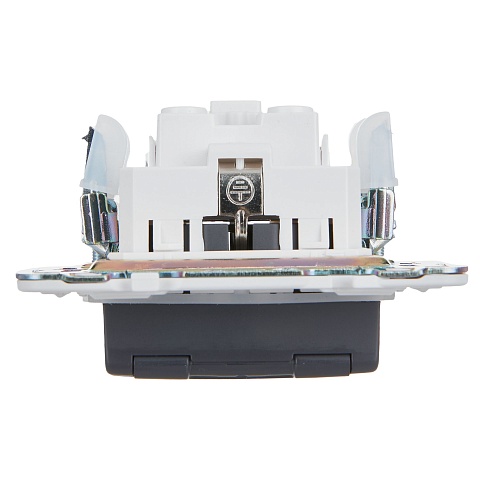 IEK SKANDY Титан Розетка с/з с защитными шторками и крышкой 16А IP44 SK-R11T
