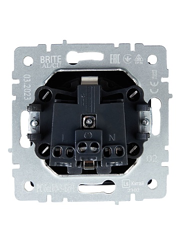 IEK BRITE Розетка 1-местная с заземлением с защитными шторками и крышкой 16А IP20 РСбш10-3-БрЧ черный