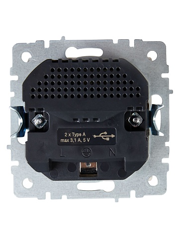IEK BRITE Роз. с з/к/ш 16А с USB A+A 3,1А РЮш10-2-БрБ бел.