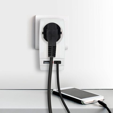 ЭРА Разветвитель электрический SP-1e-USB-W на 1 розетку + 2 USB с заземлением 16А белый