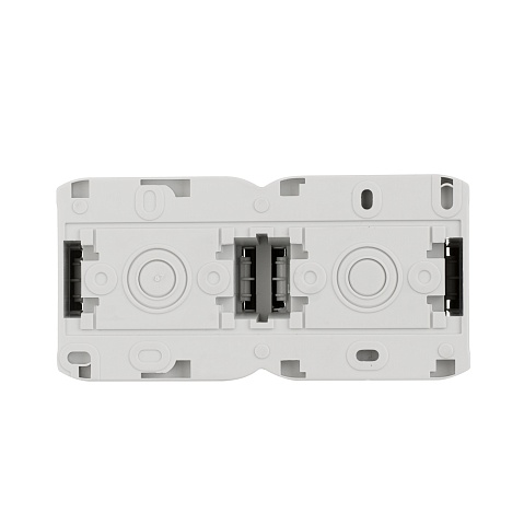 Legrand Quteo Сер Розетка 2-я с/з с шт IP44