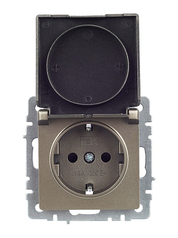 IEK BRITE Розетка 1-местная с заземлением с защитными шторками и крышкой 16А IP44 РСбш10-3-44-БрШ шампань