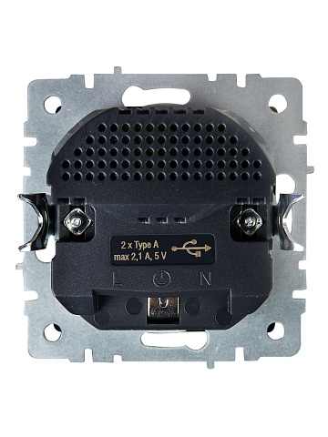IEK BRITE Роз. с з/к/ш 16А с USB A+A 2,1А РЮш10-1-БрС сталь