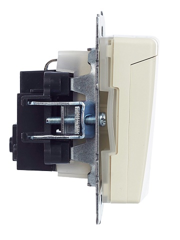 IEK BRITE Розетка 1-местная с заземлением с защитными шторками и крышкой 16А IP44 РСбш10-3-44-БрКр бежевый