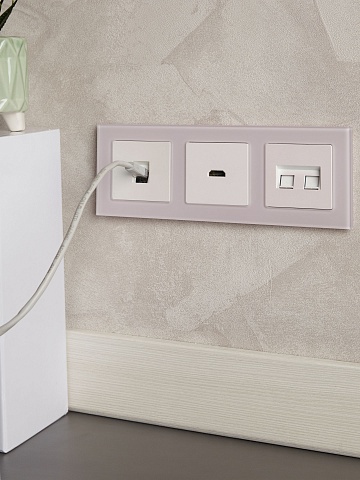 IEK BRITE Розетка HDMI РHDMI-0-БрЖ жемчуг