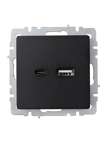 IEK BRITE Роз. USB A+C 18Вт РЮ11-1-БрЧ черн.