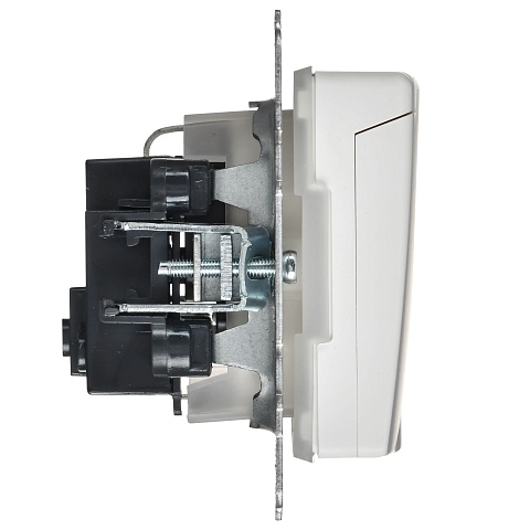 IEK BRITE Роз. с з/к/ш с кр. 16А IP44 РСбш10-3-44-БрАБ а/б