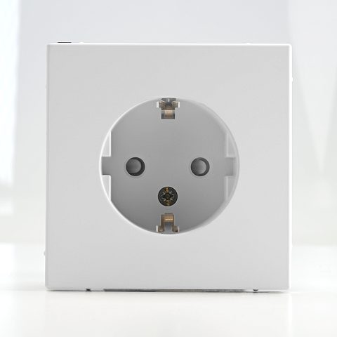 Systeme Electric ArtGallery Лотос Розетка с заземлением со шторками, 16А, механизм