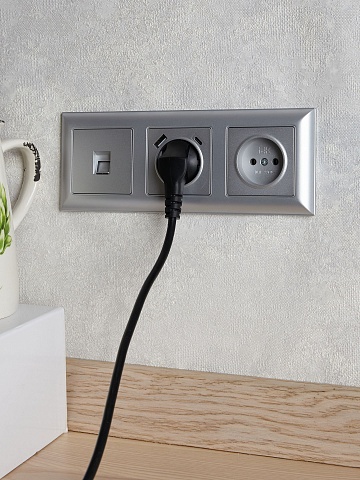 IEK BRITE DECOR Алюминий 3D-форма Рамка 3-м РУ-3-Бр