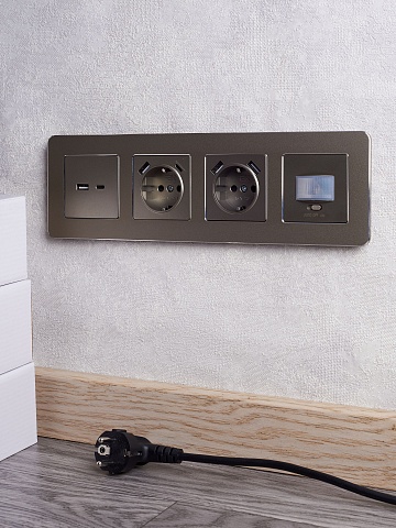 IEK BRITE Роз. с з/к/ш 16А с USB A+C 18Вт РЮш11-1-БрШ шамп.