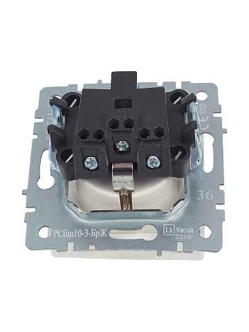 IEK BRITE Розетка 1-местная с заземлением с защитными шторками и крышкой 16А IP20 РСбш10-3-БрЖ жемчуг