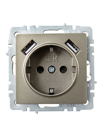 IEK BRITE Роз. с з/к/ш 16А с USB A+A 2,1А РЮш10-1-БрШ шамп.