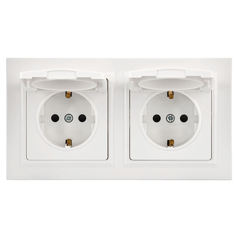 IEK BRITE Белый Розетка с кр. 16А IP44 РСбш10-3-44-БрБ в сборе 2шт